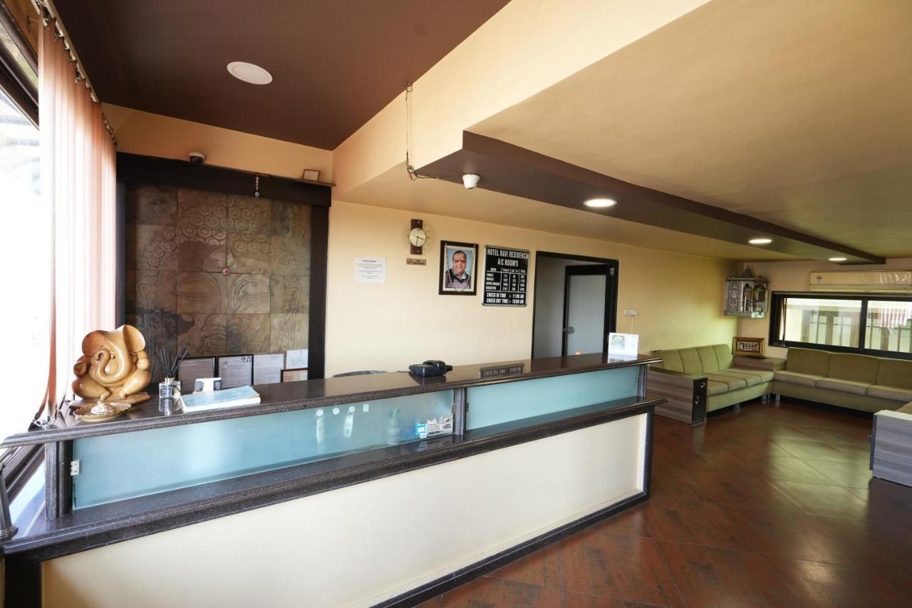 Hotel Ravi Residency Nadiad Экстерьер фото